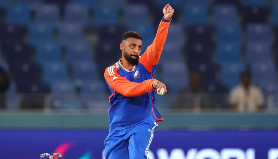 টি-টোয়েন্টি র‌্যাঙ্কিংয়ে শীর্ষ বোলার এখন ভারতের বরুণ চক্রবর্তী