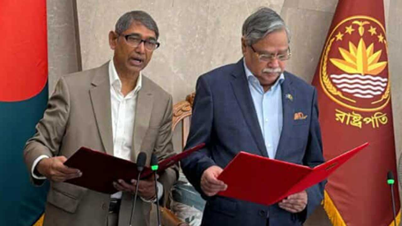 মন্ত্রী হলেন আহমেদ আযম খান