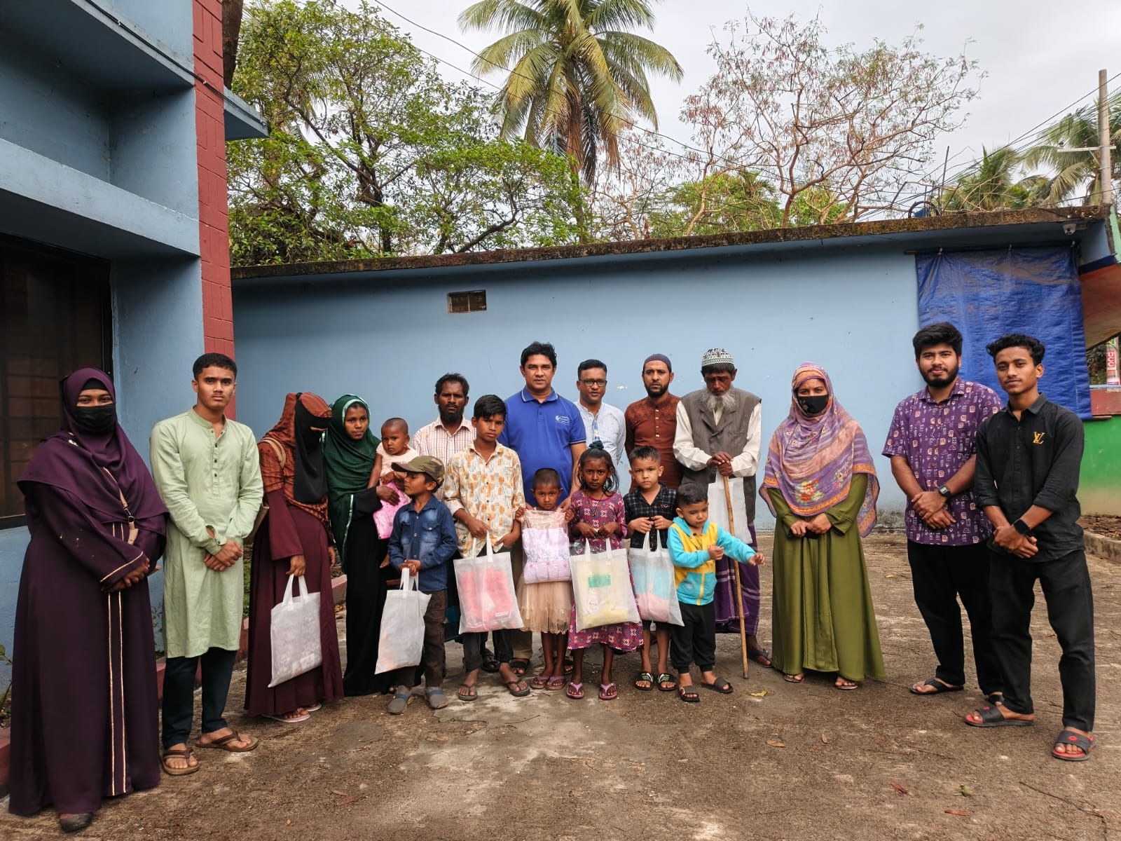 সহমর্মিতার ঈদ কর্মসূচি পালন করেছে সুনামগঞ্জ বন্ধুসভা