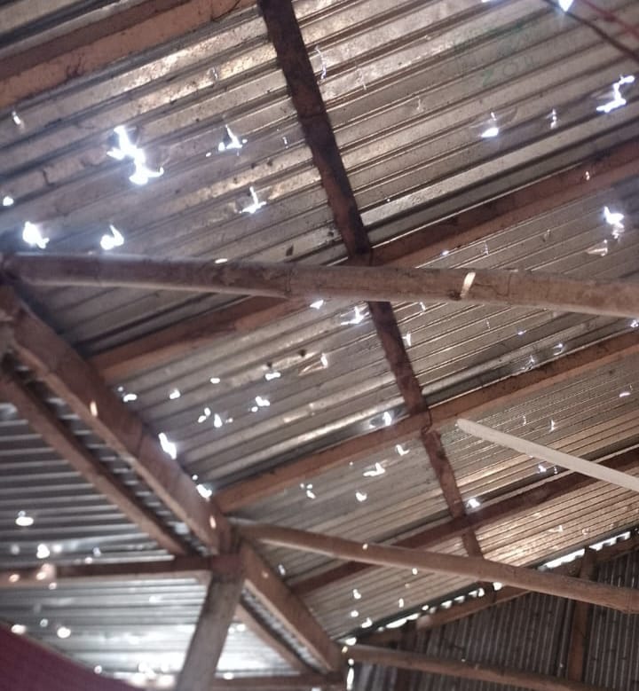  এমন শিলাবৃষ্টি জীবনে দেখিনি বসতঘর ঝাঁঝড়া হয়ে গেছে 