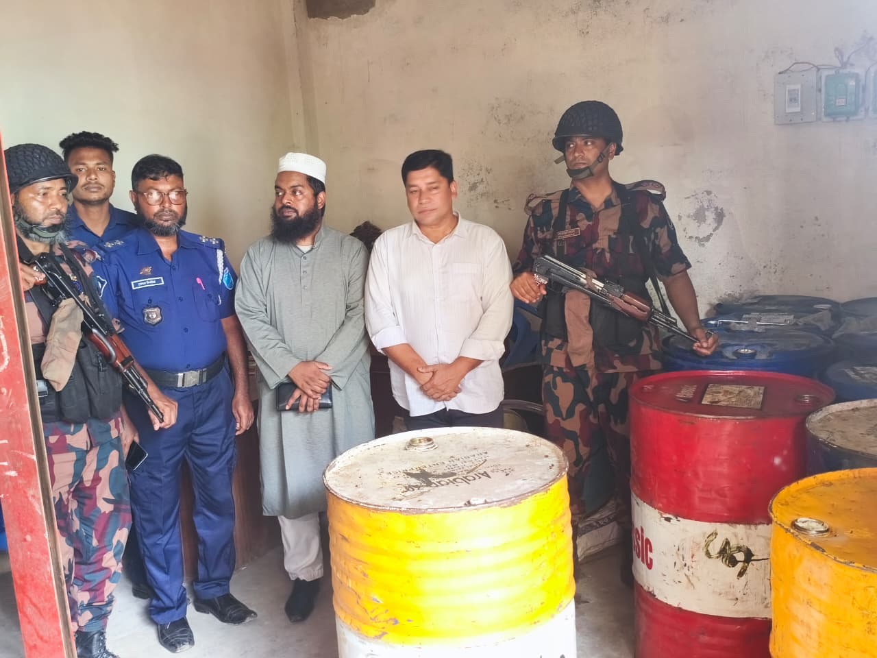 সাচনাবাজার থেকে দুই হাজার লিটার ডিজেল জব্দ