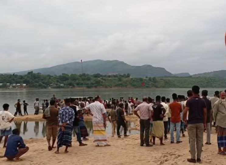 যাদুকাটায় গোসল করতে গিয়ে  মাদ্রাসা ছাত্র নিখোঁজ