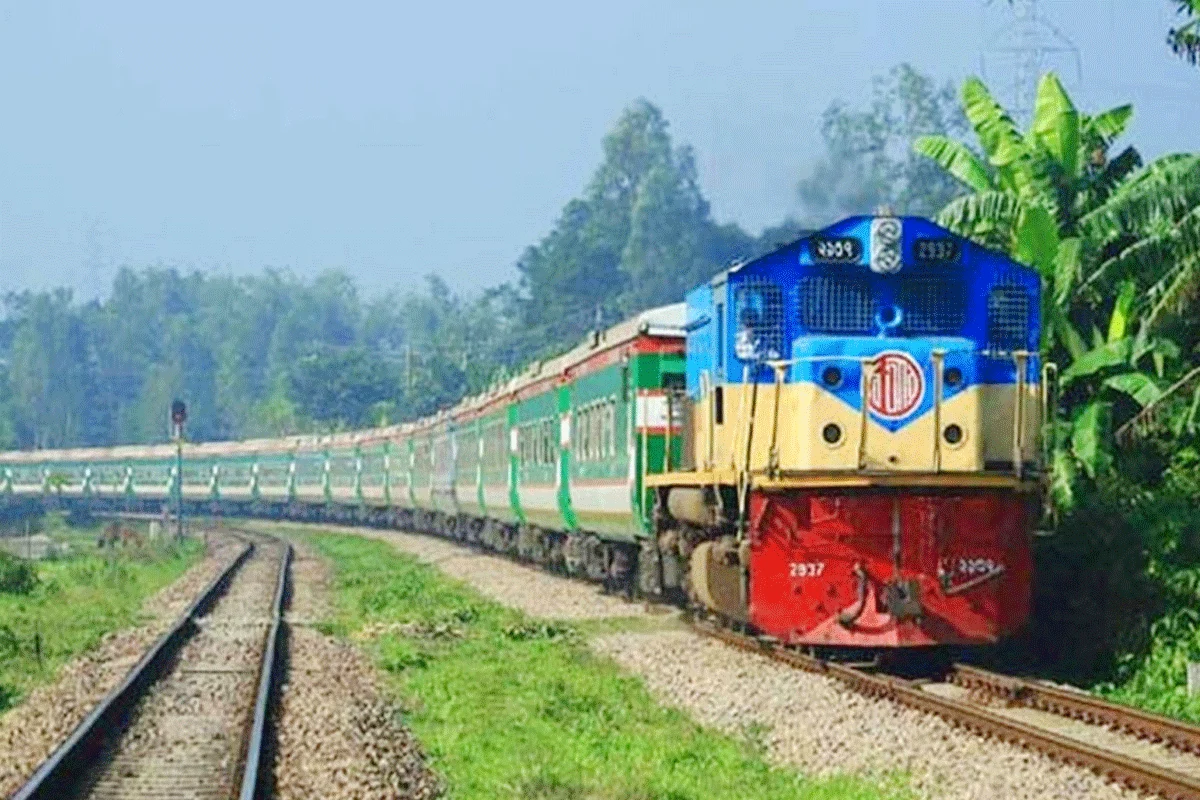 ঈদযাত্রায় চলবে ১০ জোড়া স্পেশাল ট্রেন, কোন রুটে কখন?