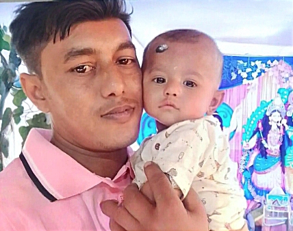অনিরুদ্ধকে হারিয়ে বাকরুদ্ধ মা বাবা